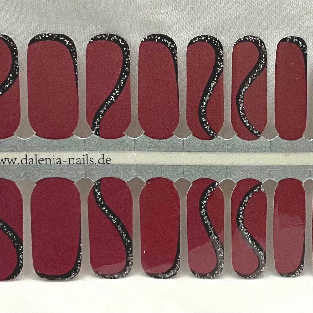 Yvonne - Pearly Red