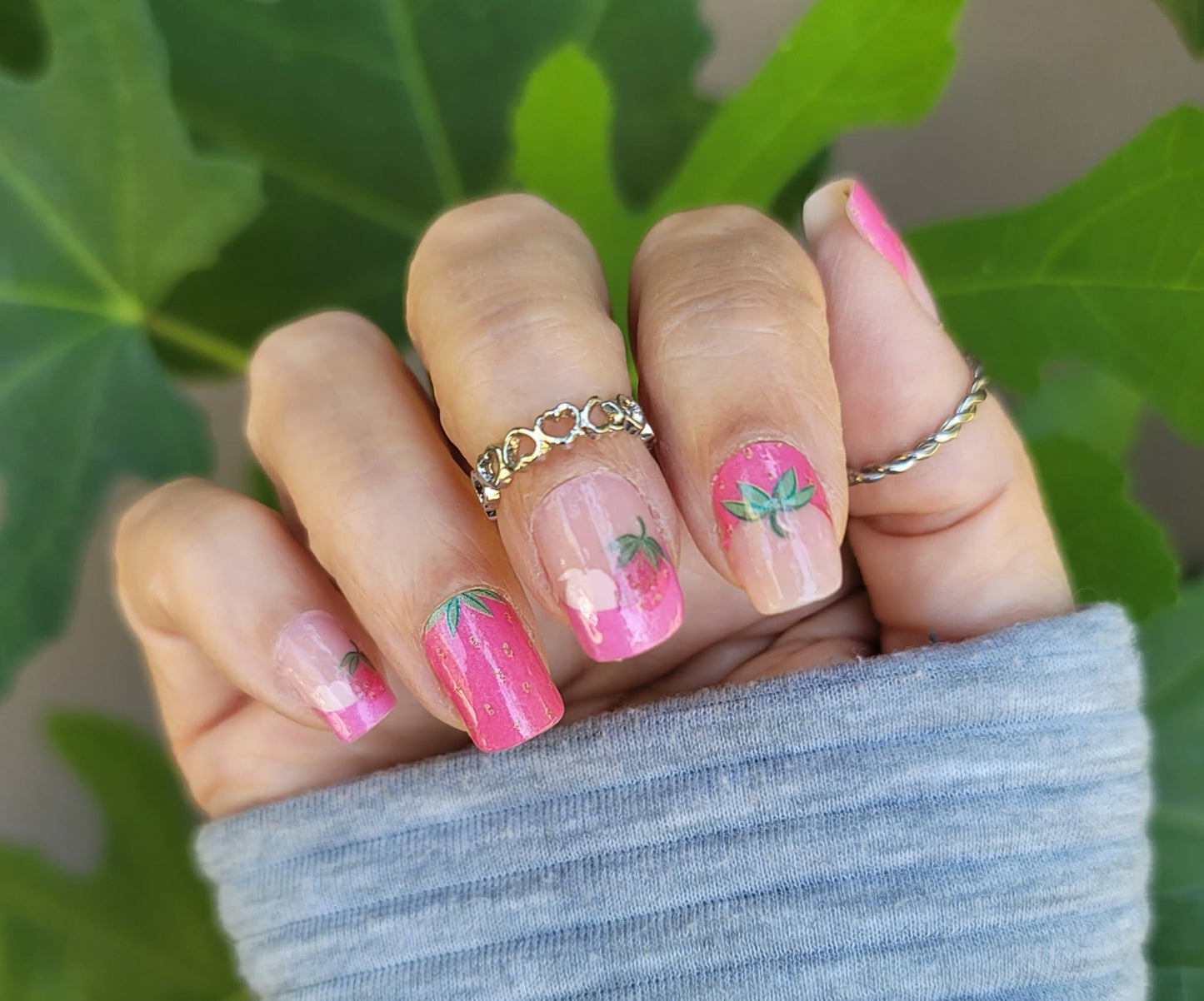Strawberry Tips