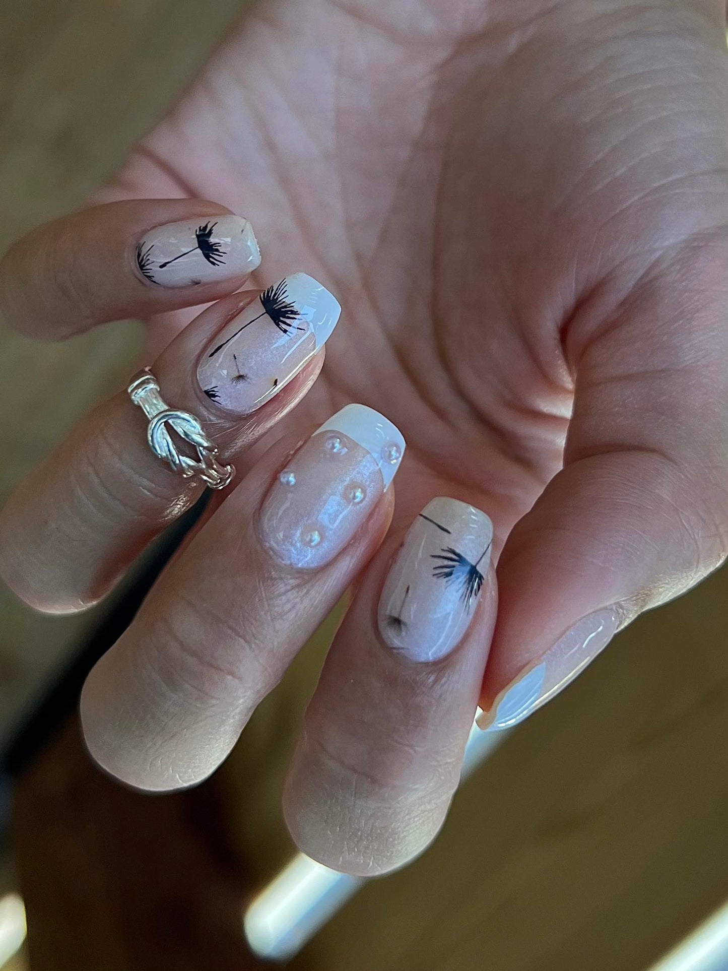 Holographic Dandelion