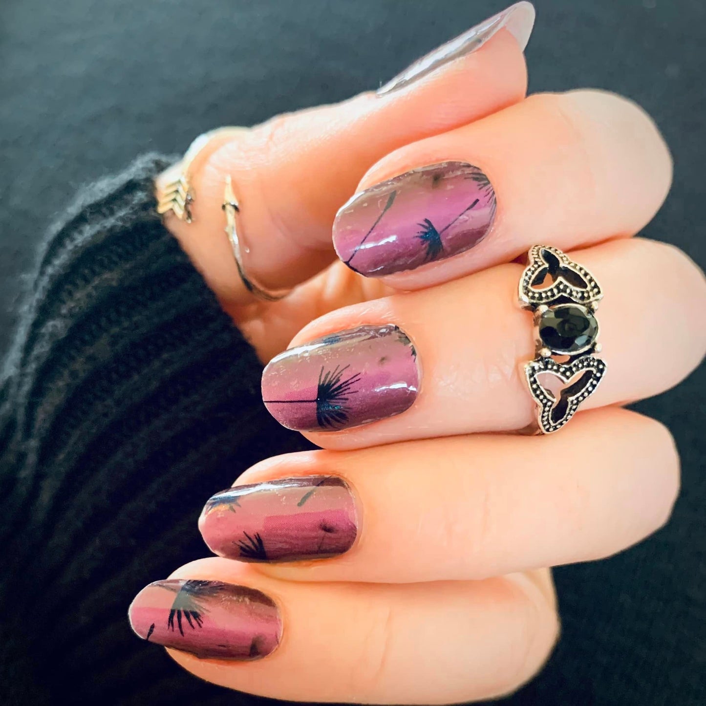 Holographic Dandelion